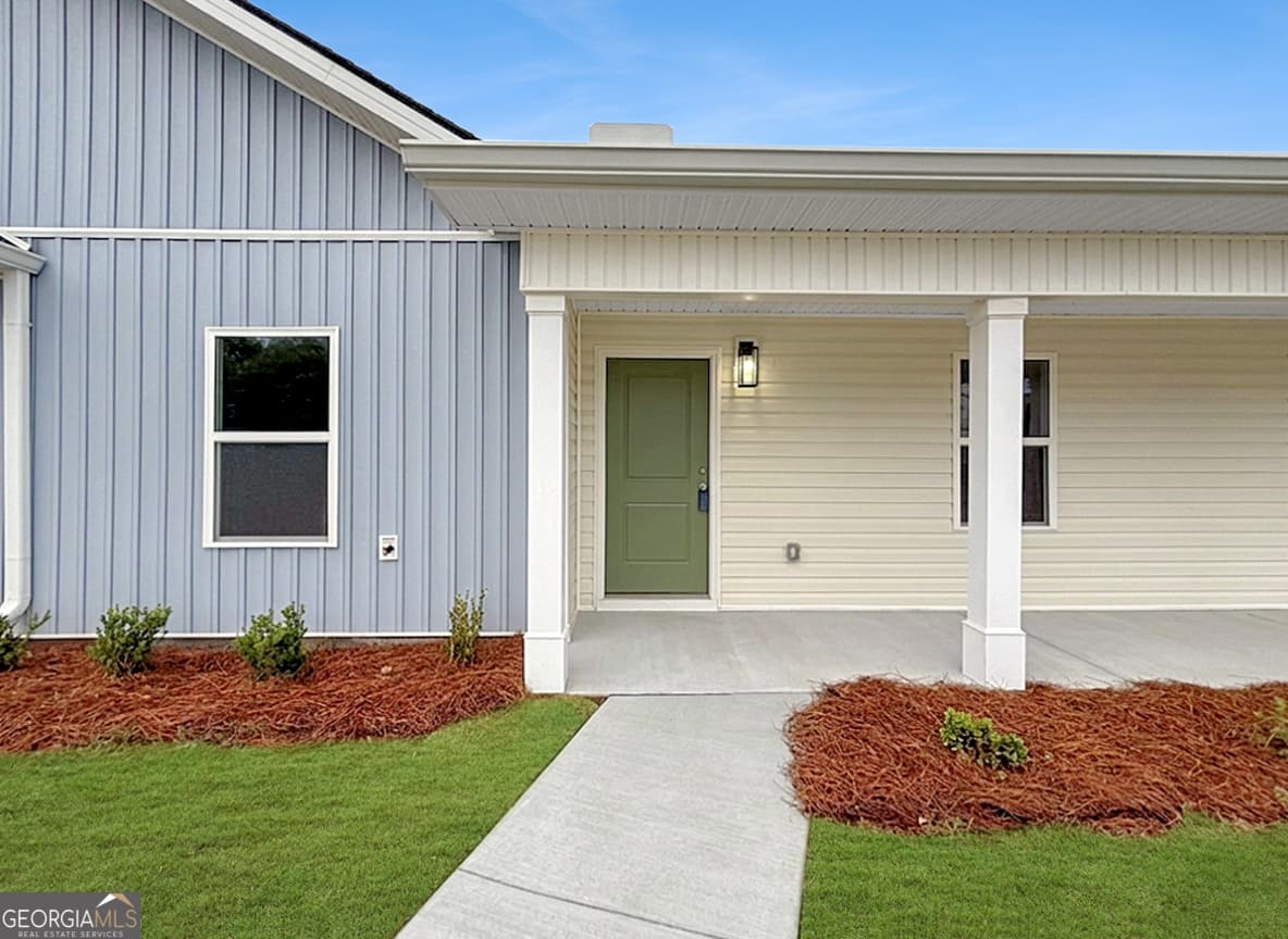 3 bedroom, 2 bathroom, 1,432 sq ft townhouse for sale at 309 Airman Boulevard, Warner Robins, GA 31088 — photo 3