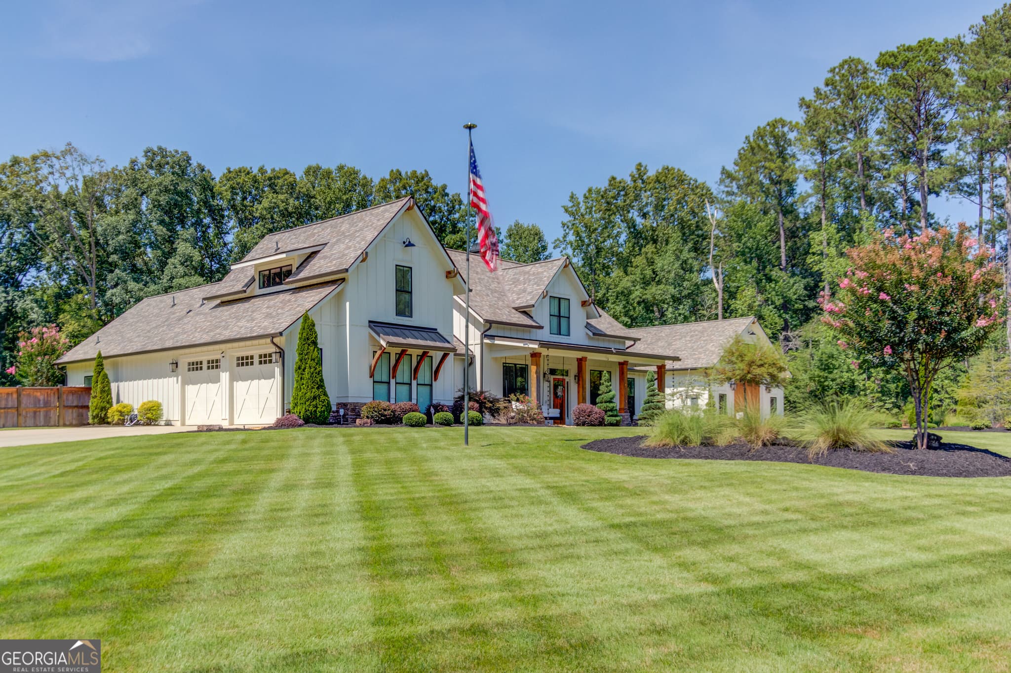 5 bedroom, 4.5 bathroom, 4,072 sq ft single family residence for sale at 1092 Stewart Road, Monroe, GA 30655 — photo 8