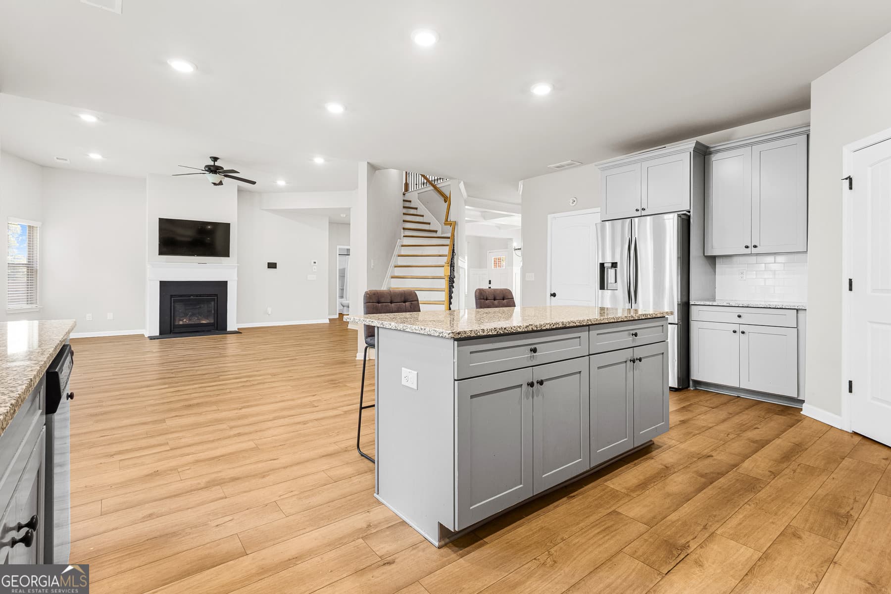 5 bedroom, 3 bathroom, 3,542 sq ft single family residence for sale at 384 Traditions Lane, Hampton, GA 30228 — photo 7