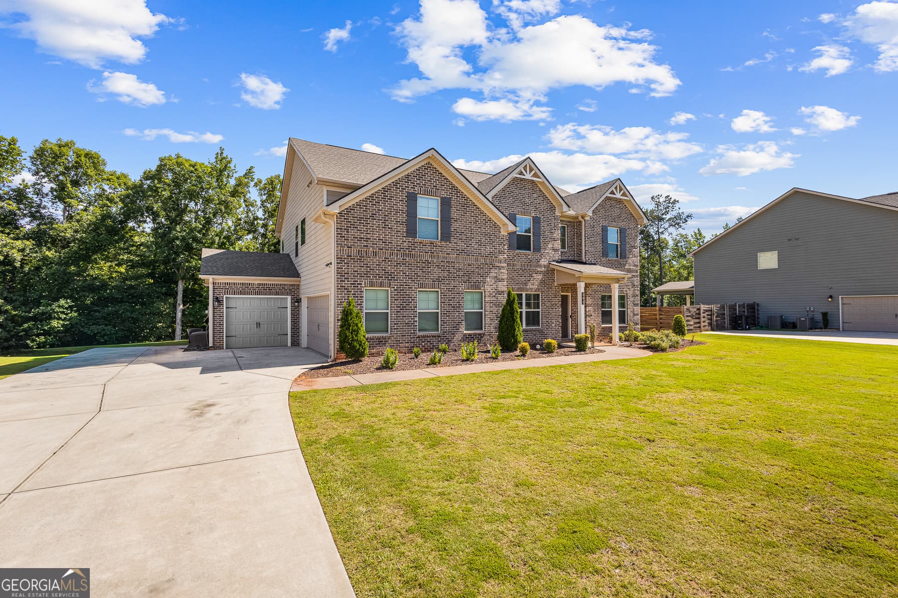 5 bedroom, 3 bathroom, 3,542 sq ft single family residence for sale at 384 Traditions Lane, Hampton, GA 30228