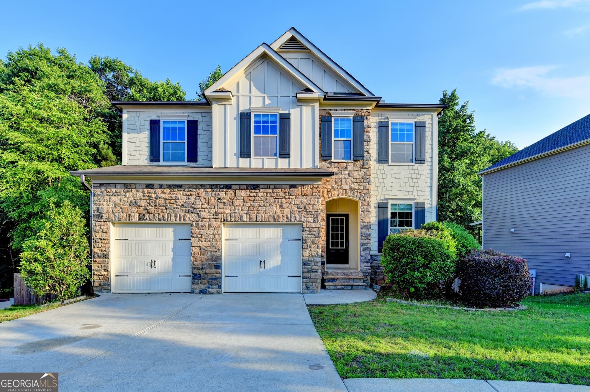 4 bedroom, 2.5 bathroom, 3,406 sq ft single family residence sold at 560 Collingsworth Lane, Lawrenceville, GA 30043