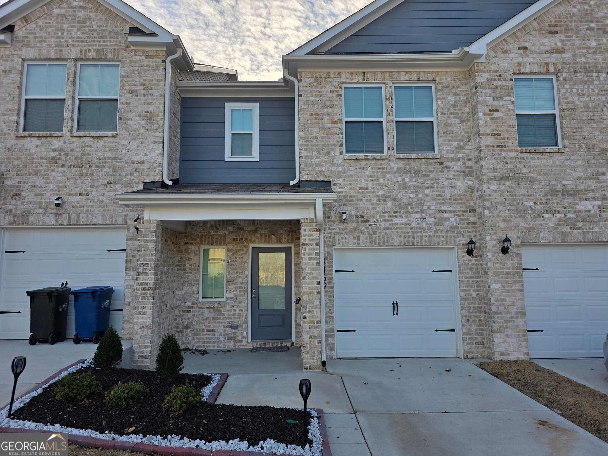 3 bedroom, 2.5 bathroom, 1,788 sq ft townhouse for rent at 4169 Oakwood Terrace Court, Oakwood, GA 30566 for $1,900 a month — photo 2
