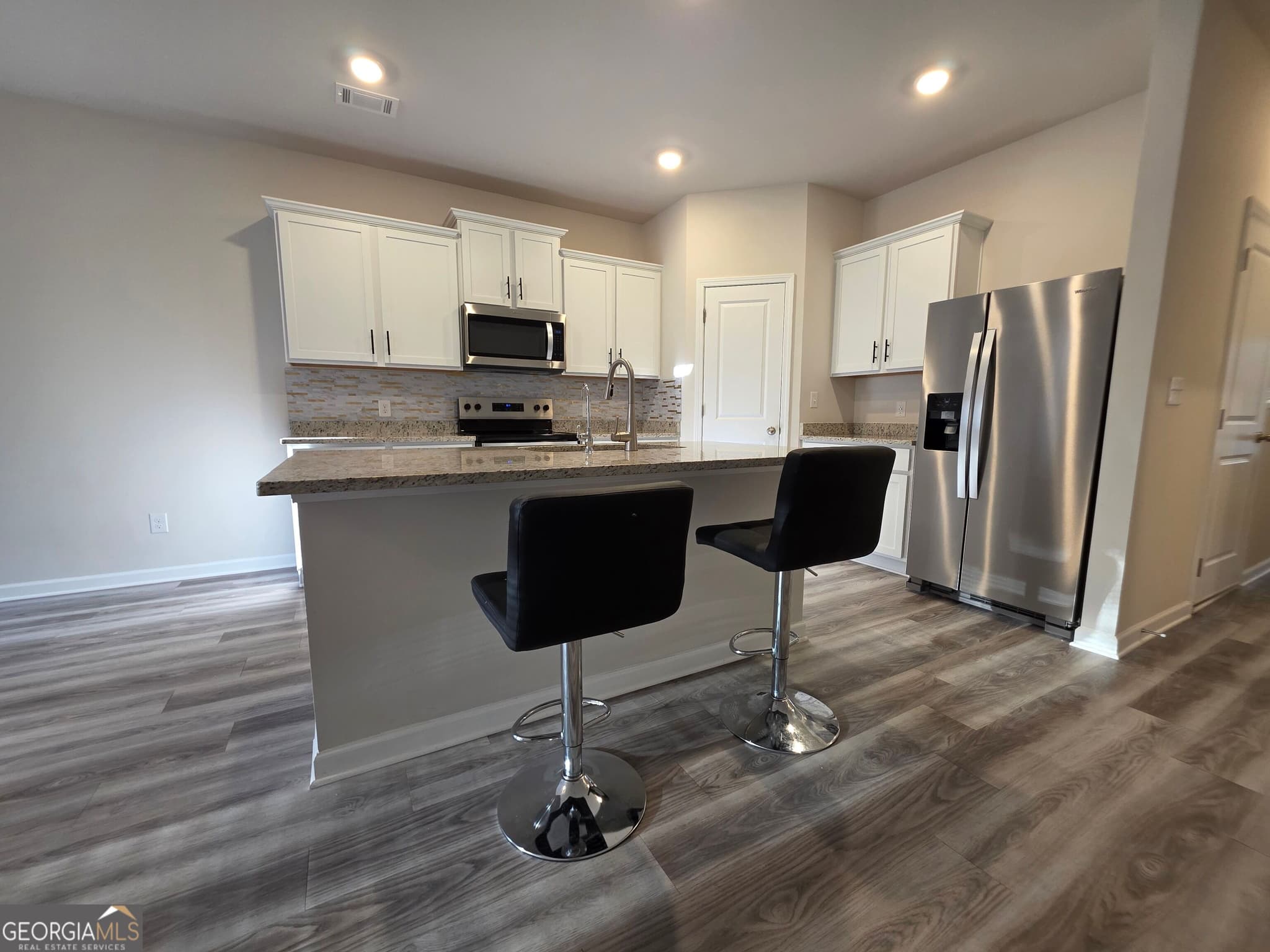 3 bedroom, 2.5 bathroom, 1,788 sq ft townhouse for rent at 4169 Oakwood Terrace Court, Oakwood, GA 30566 for $1,900 a month — photo 6