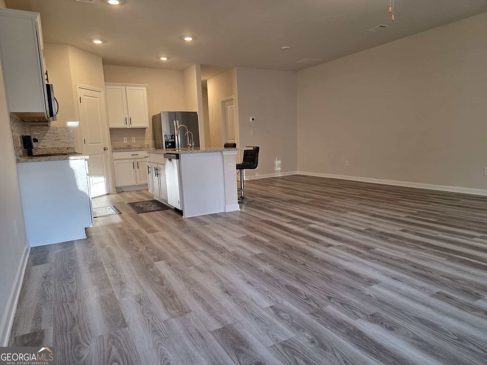 3 bedroom, 2.5 bathroom, 1,788 sq ft townhouse for rent at 4169 Oakwood Terrace Court, Oakwood, GA 30566 for $1,900 a month — photo 8