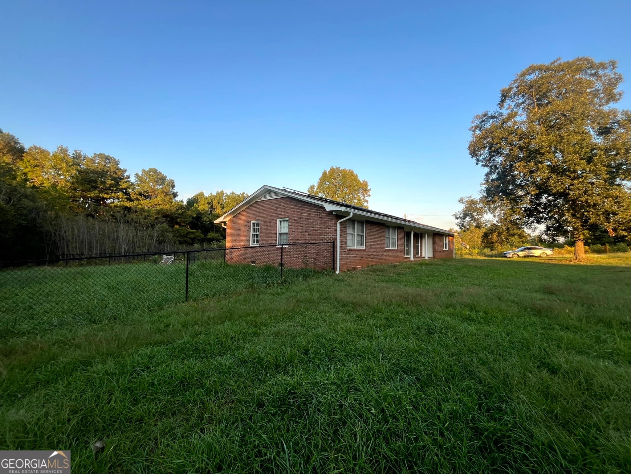 3 bedroom, 2 bathroom, 1,425 sq ft single family residence for sale at 8750 Sandy Cross Road, Carnesville, GA 30521 — photo 4