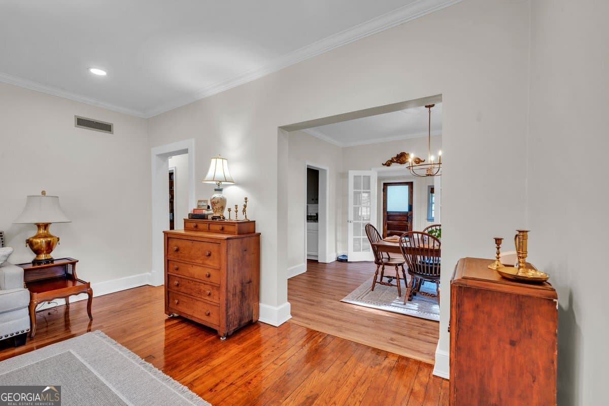 3 bedroom, 2 bathroom, 2,173 sq ft single family residence for sale at 613 N 3rd Street, Vienna, GA 31092 — photo 5
