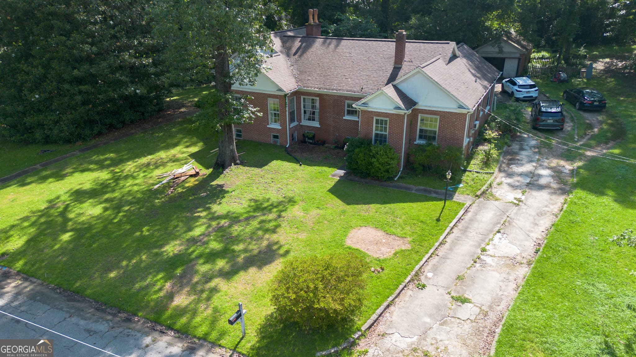 3 bedroom, 2 bathroom, 2,360 sq ft single family residence for sale at 315 Woodland Avenue, Roanoke, AL 36274 — photo 2