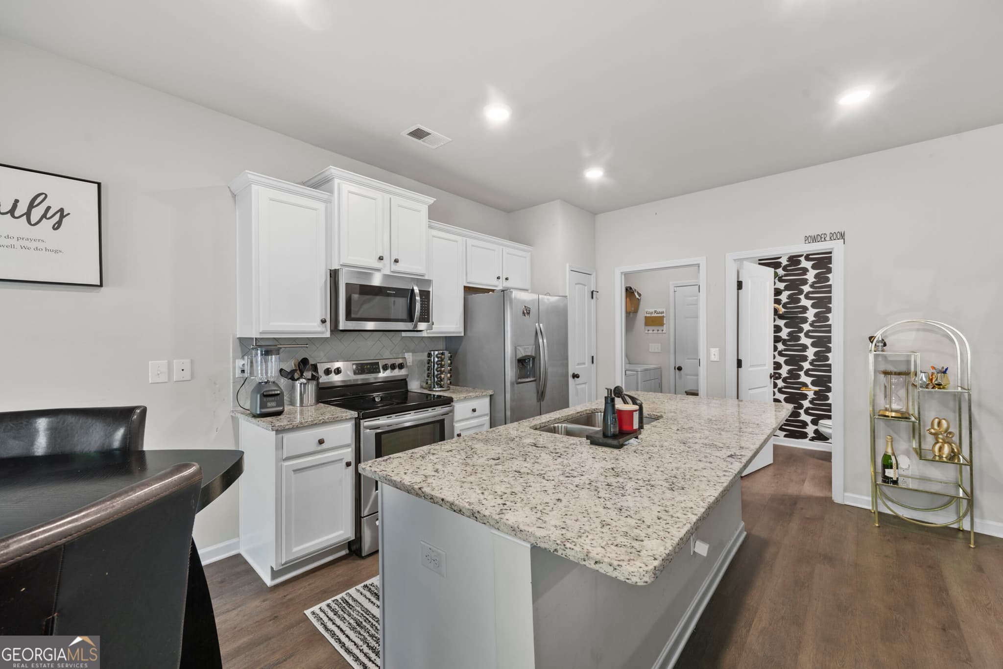 3 bedroom, 3 bathroom, 1,700 sq ft townhouse for sale at 1032 McConaughy Court, Mcdonough, GA 30253 — photo 7