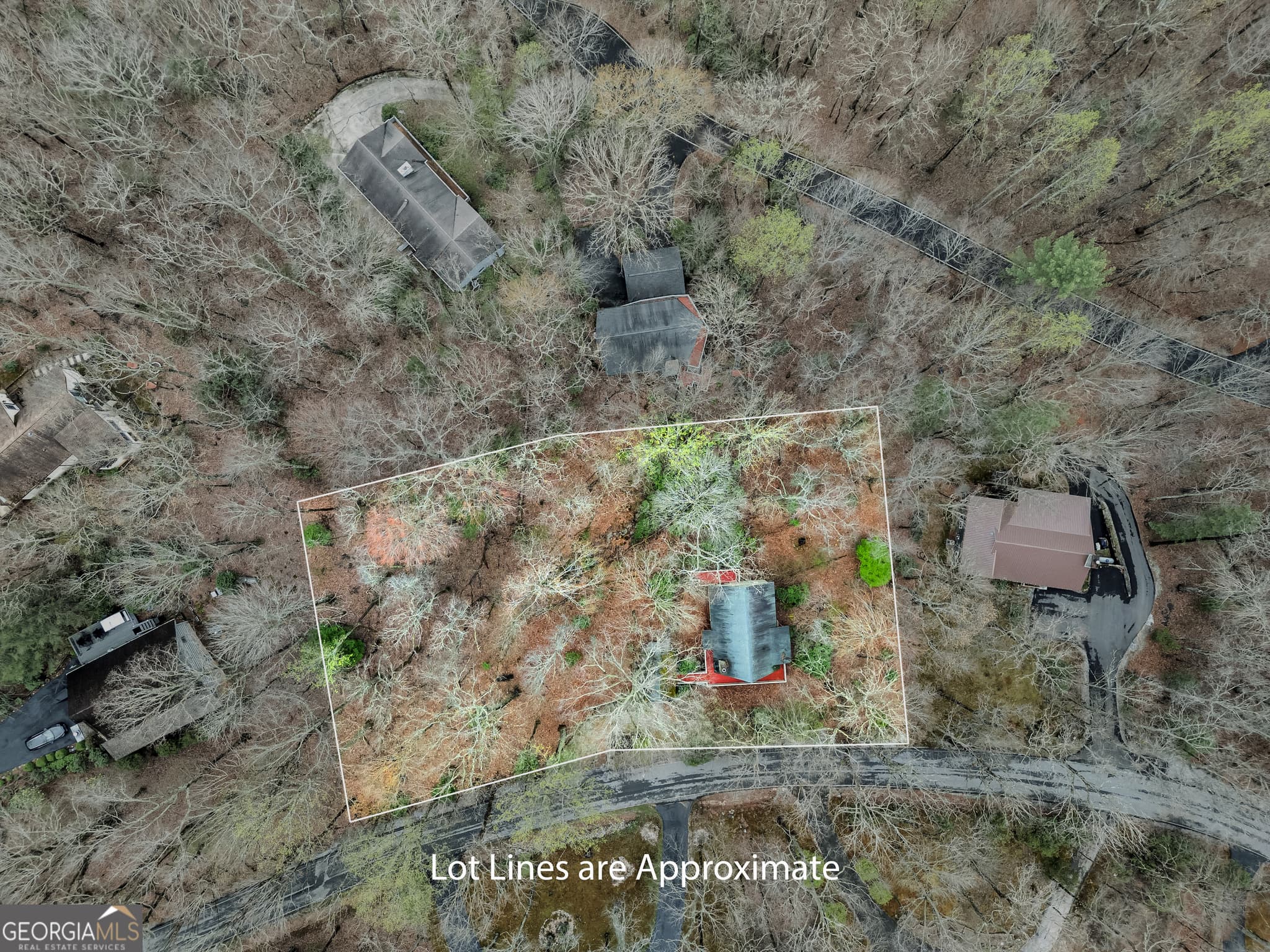 3 bedroom, 3 bathroom, 2,016 sq ft single family residence for sale at 374 W Sugarbush Drive, Sky Valley, GA 30537 — photo 4