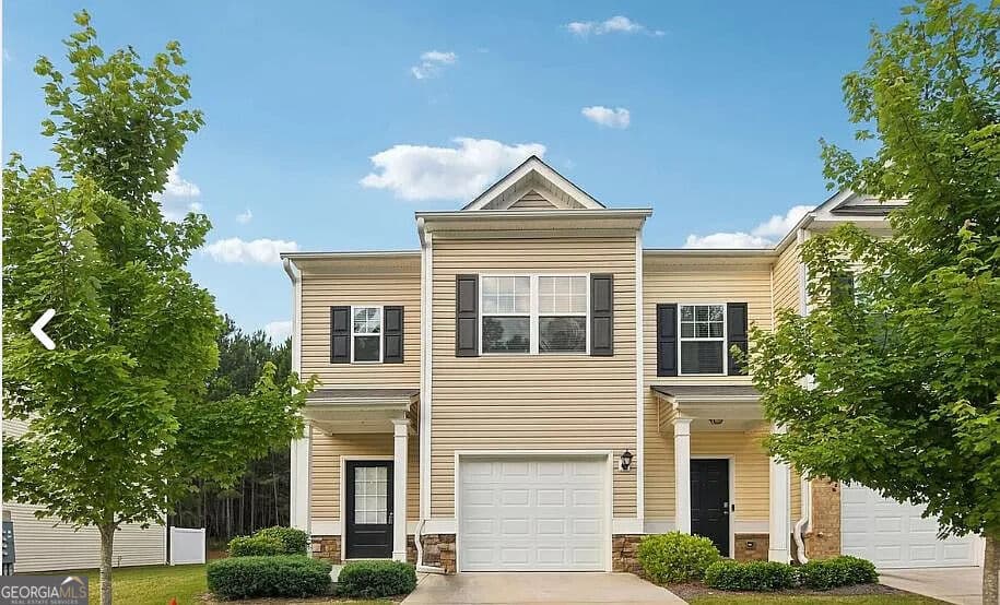 3 bedroom, 2.5 bathroom, 1,696 sq ft townhouse for rent at 3324 Estes Drive, South Fulton, GA 30349 for $2,300 a month — photo 1 of 24