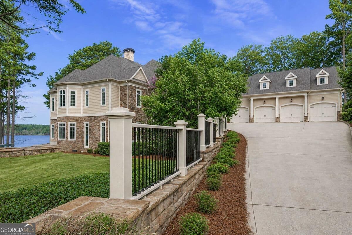 5 bedroom, 6 bathroom, 8,706 sq ft single family residence for sale at 1080 Prosperity Pointe, Greensboro, GA 30642 — photo 10