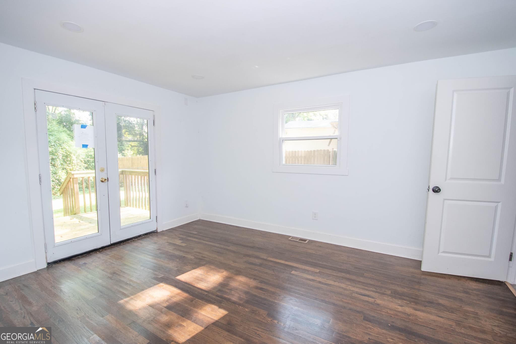 3 bedroom, 2 bathroom, 1,405 sq ft single family residence for sale at 108 Pine Circle, Jonesboro, GA 30236 — photo 10