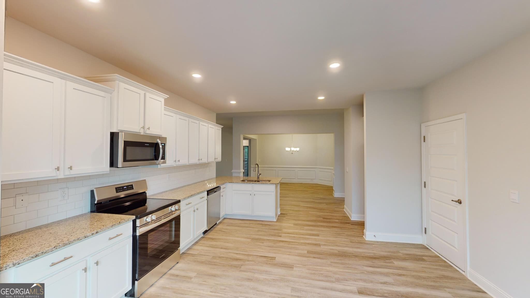 4 bedroom, 2.5 bathroom, 2,505 sq ft single family residence for sale at 1101 Stiles Crossing 75, Griffin, GA 30223 — photo 6