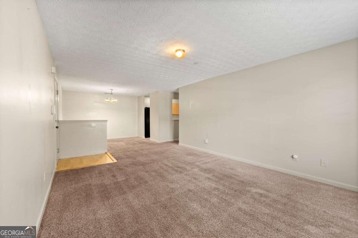 3 bedroom, 2 bathroom, 1,292 sq ft condominium for rent at 9202 Fairington Ridg Circle, Lithonia, GA 30038 for $1,375 a month — photo 5