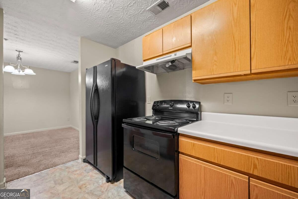 3 bedroom, 2 bathroom, 1,292 sq ft condominium for rent at 9202 Fairington Ridg Circle, Lithonia, GA 30038 for $1,375 a month — photo 9