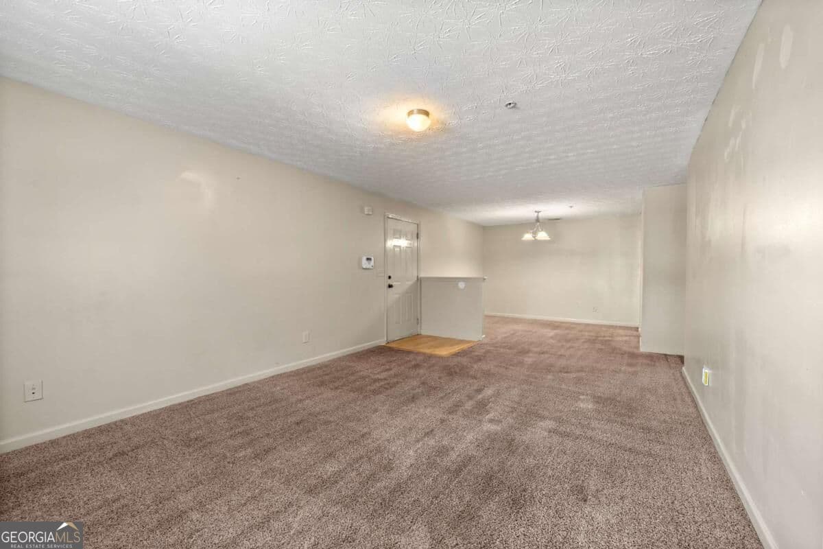 3 bedroom, 2 bathroom, 1,292 sq ft condominium for rent at 9202 Fairington Ridg Circle, Lithonia, GA 30038 for $1,375 a month — photo 4