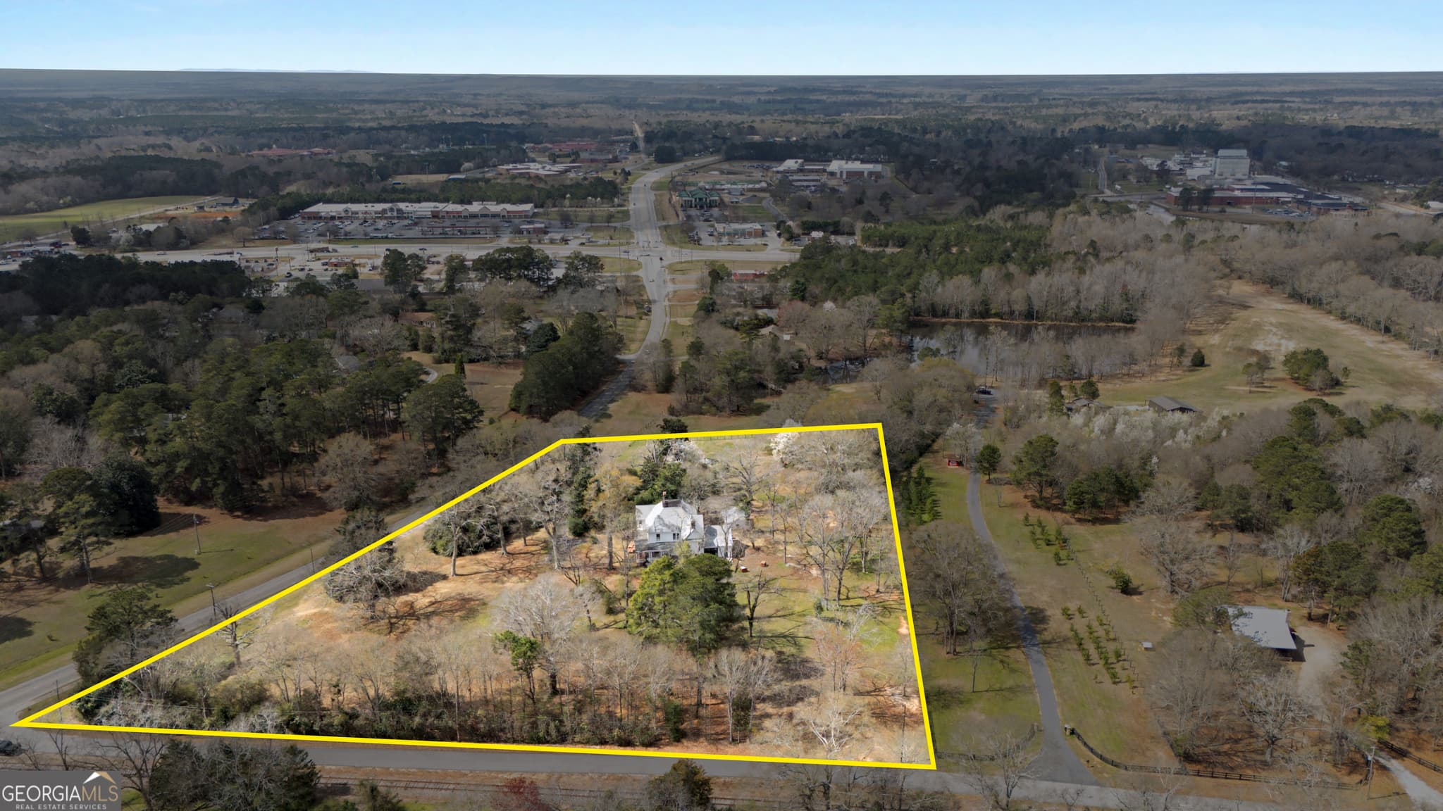 5 bedroom, 3 bathroom, 4,877 sq ft single family residence for sale at 275 Rose Avenue, Barnesville, GA 30204 — photo 7