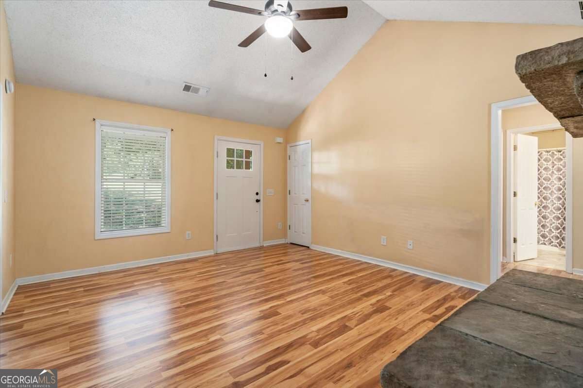 3 bedroom, 2 bathroom, 1,469 sq ft single family residence for sale at 417 Beacon Drive, Maysville, GA 30558 — photo 7