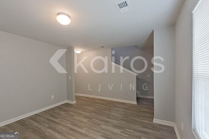 4 bedroom, 2.5 bathroom, 2,009 sq ft single family residence for rent at 8 Plymouth Court, Kingston, GA 30145 for $1,945 a month — photo 5