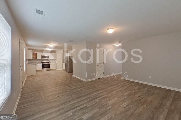 4 bedroom, 2.5 bathroom, 2,009 sq ft single family residence for rent at 8 Plymouth Court, Kingston, GA 30145 for $1,945 a month — photo 8