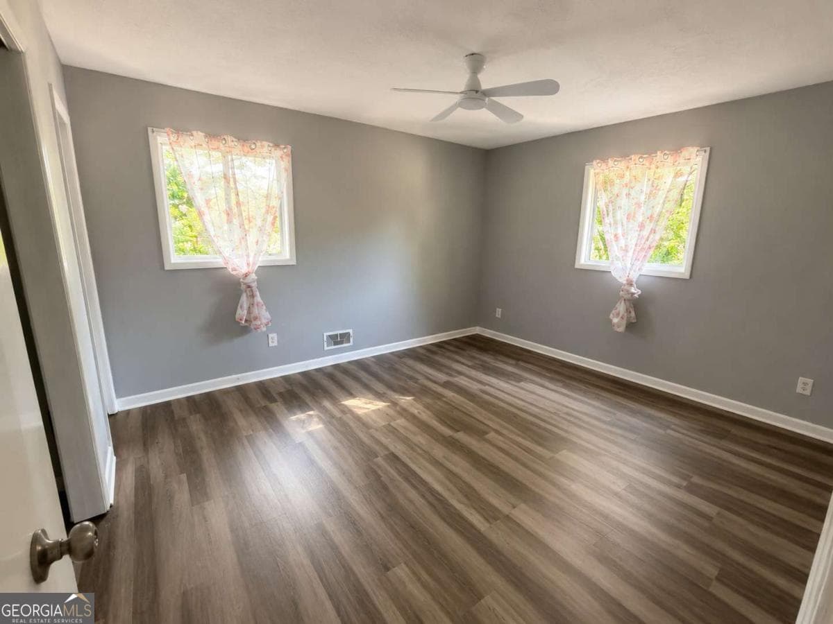 4 bedroom, 2.5 bathroom, 1,104 sq ft single family residence for sale at 1683 Spoonbill Road, Jonesboro, GA 30238 — photo 5