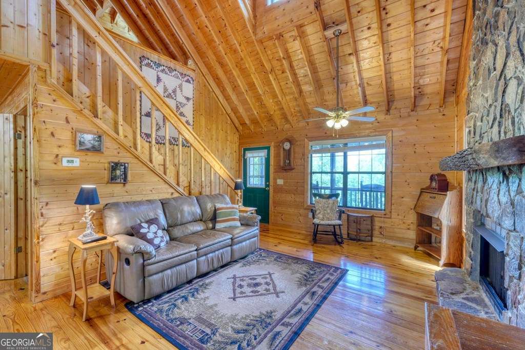 3 bedroom, 3 bathroom, 1,884 sq ft cabin,single family residence under contract at 96 Taylors Court, Blairsville, GA 30512 — photo 7