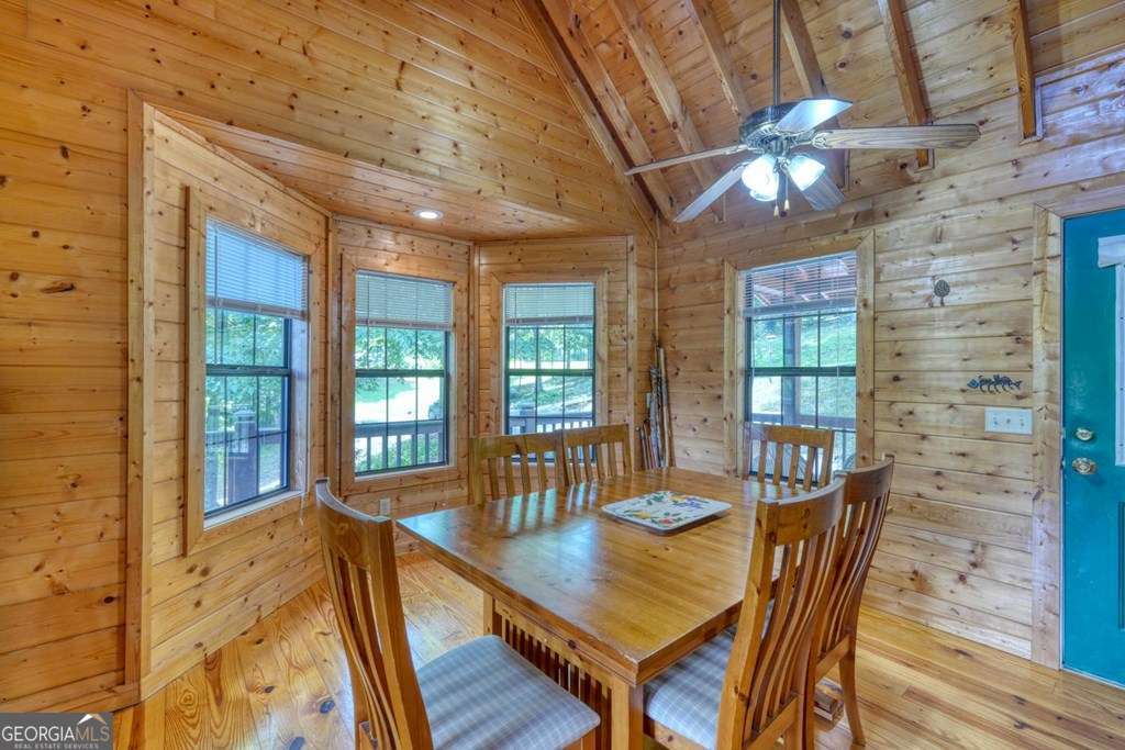 3 bedroom, 3 bathroom, 1,884 sq ft cabin,single family residence under contract at 96 Taylors Court, Blairsville, GA 30512 — photo 8