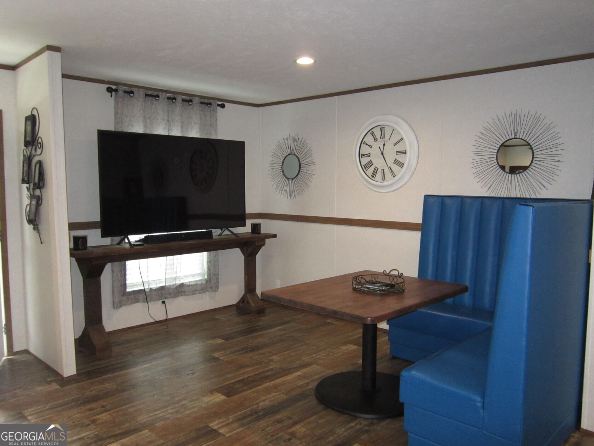 3 bedroom, 2 bathroom, 1,568 sq ft manufactured home,single family residence for sale at 374 Robin Lane # 374R, Mcdonough, GA 30253 — photo 4
