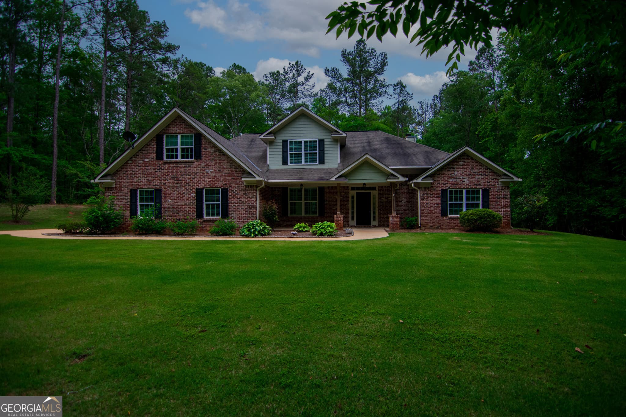 5 bedroom, 4.5 bathroom, 3,710 sq ft single family residence sold at 3337 Lower Blue Springs Road, Hamilton, GA 31811