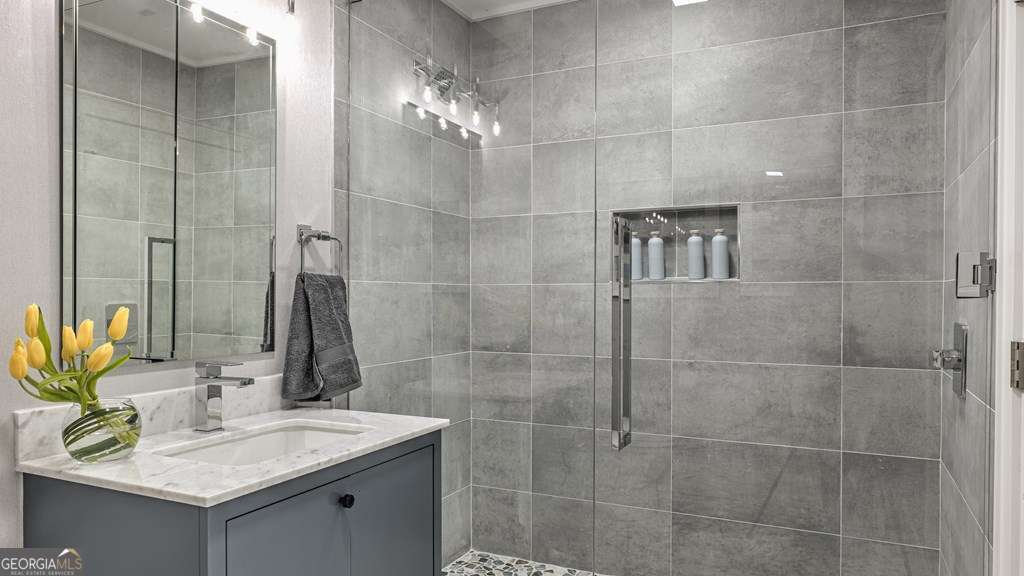 4 bedroom, 3 bathroom loft,condominium for sale at 1281 #2 E Main Street, Blue Ridge, GA 30513 — photo 5
