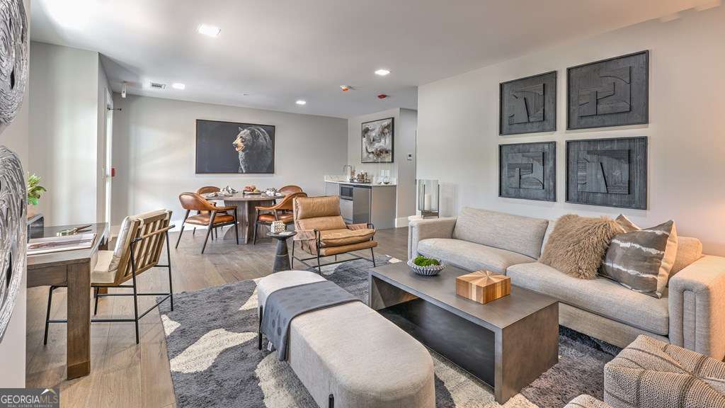 4 bedroom, 3 bathroom loft,condominium for sale at 1281 #2 E Main Street, Blue Ridge, GA 30513 — photo 8