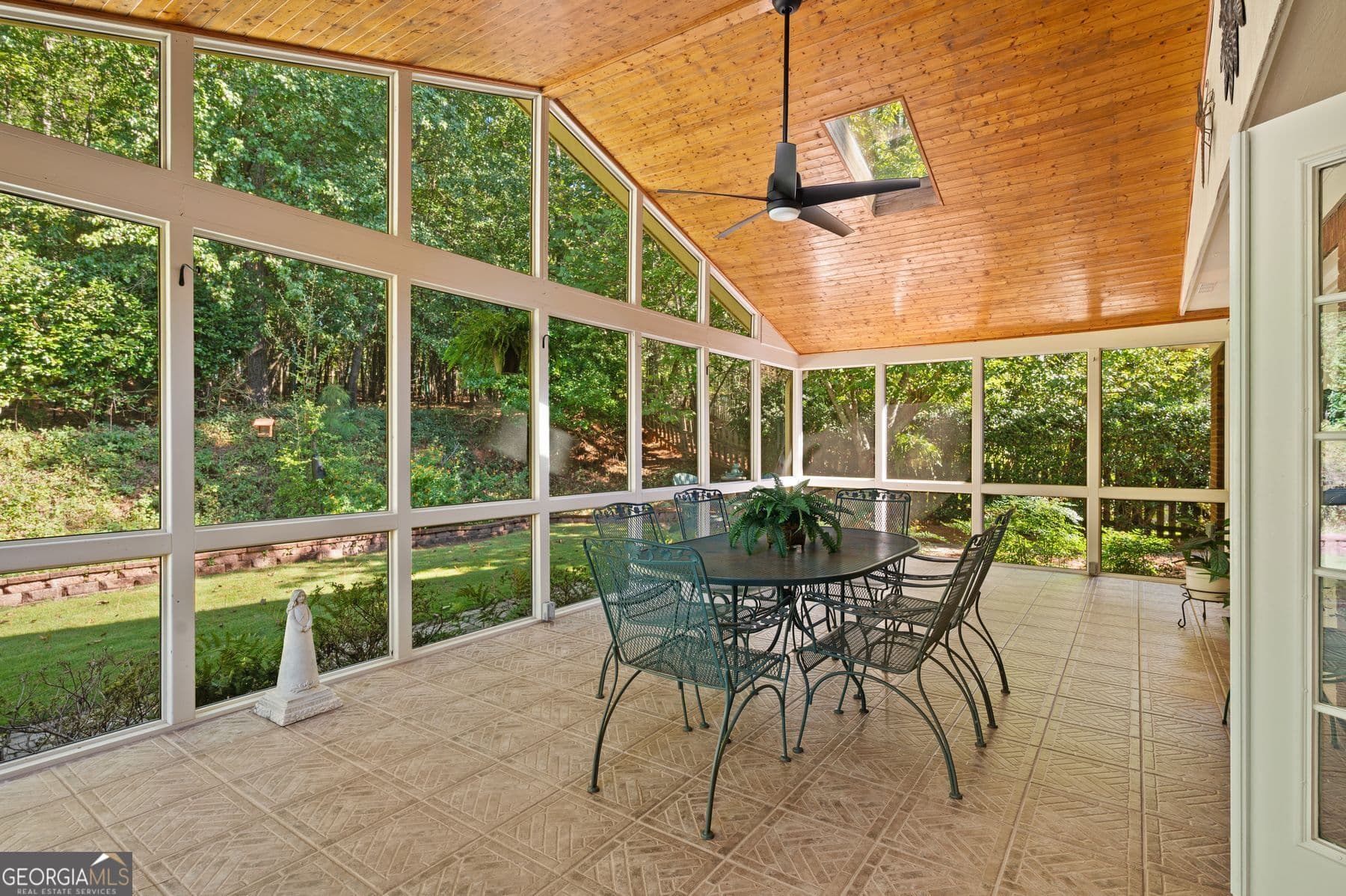 5 bedroom, 3 bathroom single family residence for sale at 2780 Abbottswell Drive, Alpharetta, GA 30022 — photo 3