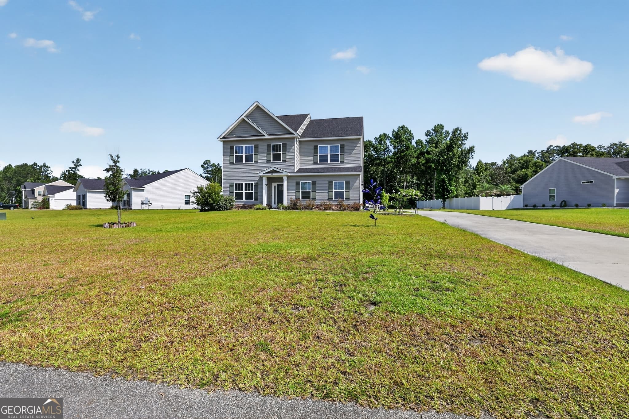 3 bedroom, 2.5 bathroom, 1,959 sq ft single family residence for sale at 106 Rutledge Lane, Statesboro, GA 30461 — photo 6