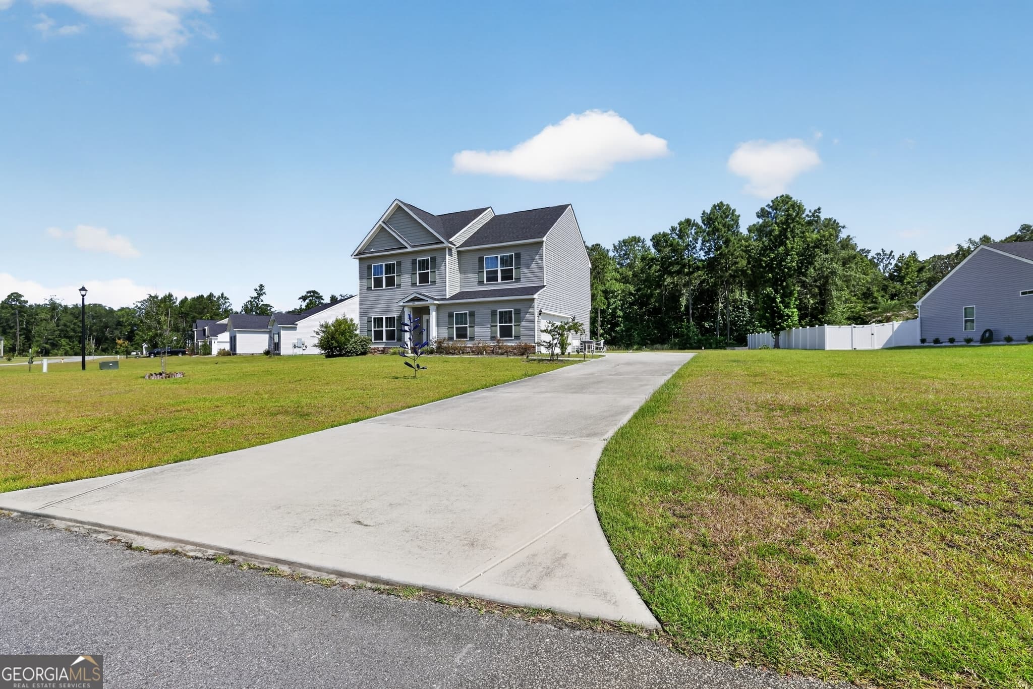 3 bedroom, 2.5 bathroom, 1,959 sq ft single family residence for sale at 106 Rutledge Lane, Statesboro, GA 30461 — photo 7