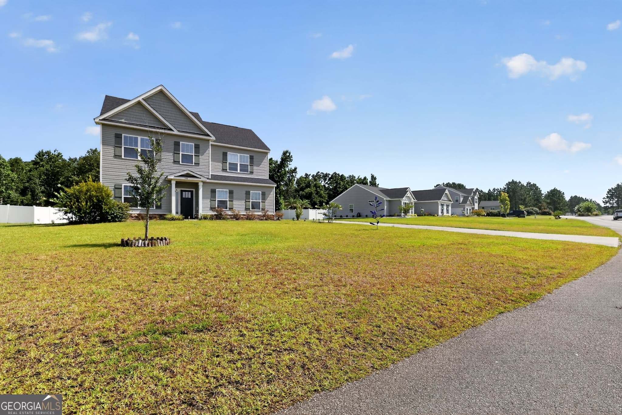 3 bedroom, 2.5 bathroom, 1,959 sq ft single family residence for sale at 106 Rutledge Lane, Statesboro, GA 30461 — photo 8