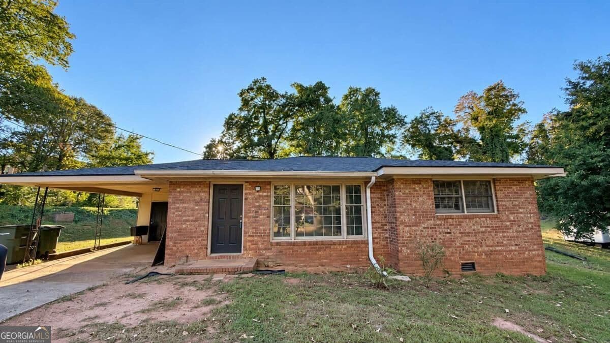 3 bedroom, 1 bathroom single family residence for sale at 113 Carter Street, Cornelia, GA 30531 — photo 2
