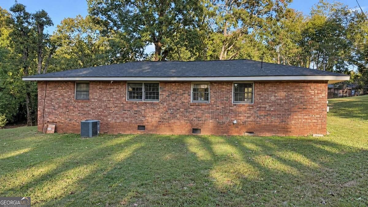 3 bedroom, 1 bathroom single family residence for sale at 113 Carter Street, Cornelia, GA 30531 — photo 6