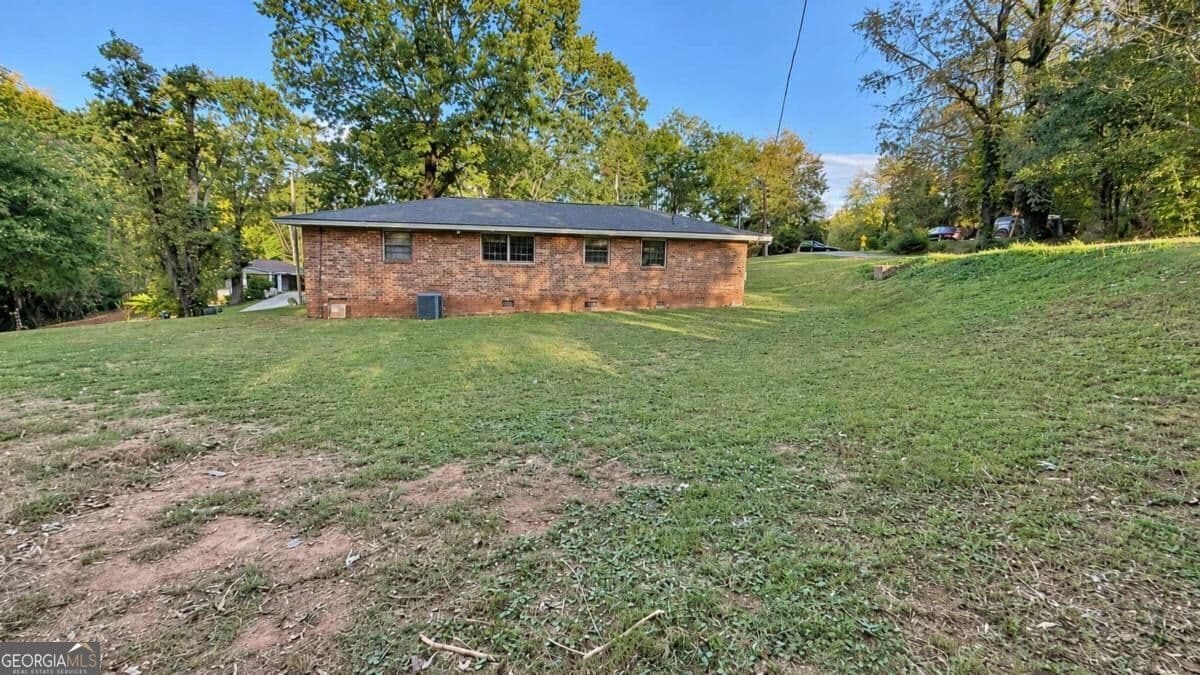 3 bedroom, 1 bathroom single family residence for sale at 113 Carter Street, Cornelia, GA 30531 — photo 4
