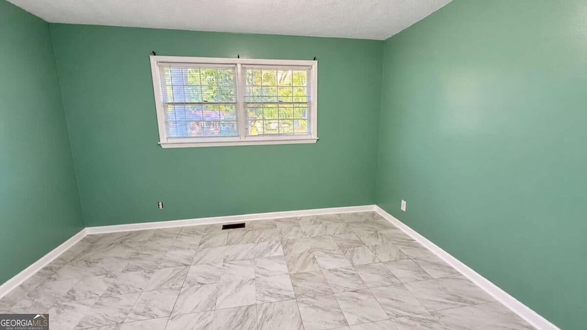 3 bedroom, 1 bathroom single family residence for sale at 113 Carter Street, Cornelia, GA 30531 — photo 8