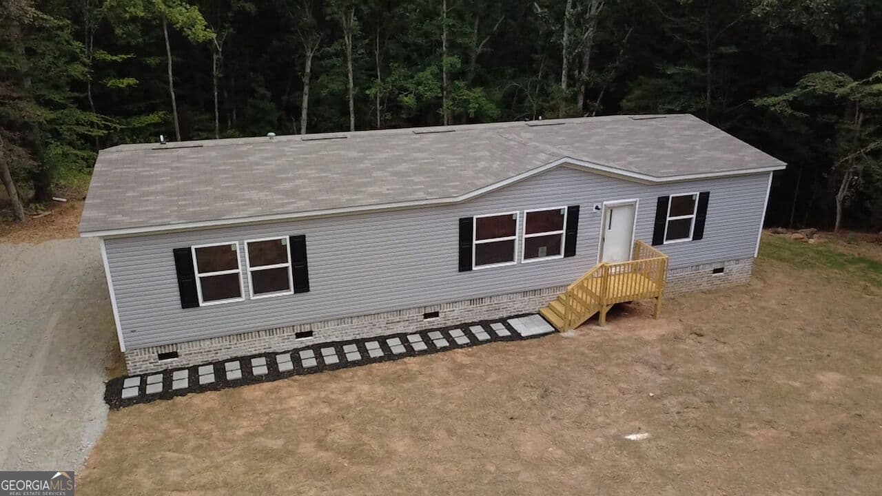3 bedroom, 2 bathroom, 1,568 sq ft manufactured home,single family residence for sale at 137 Mill Run Drive, Comer, GA 30629 — photo 2