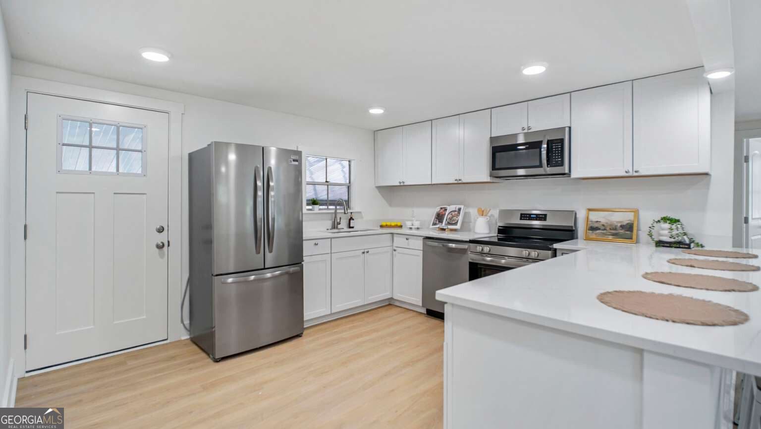 3 bedroom, 2 bathroom, 1,536 sq ft single family residence for sale at 79 Terry Drive, Midway, GA 31320 — photo 8