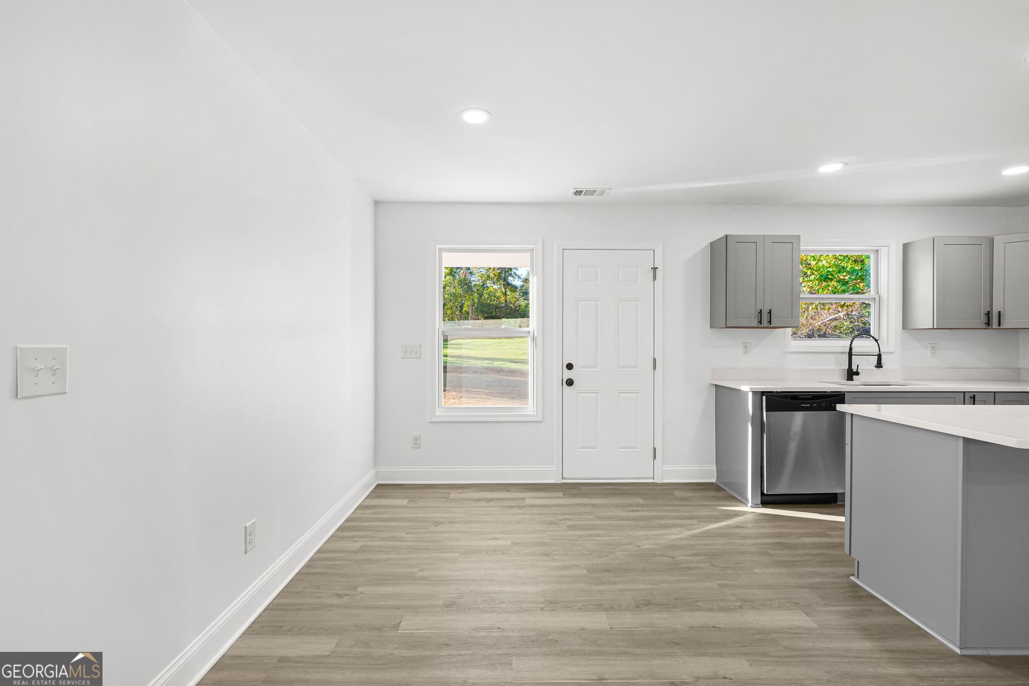 3 bedroom, 2 bathroom, 1,118 sq ft single family residence for sale at 1086 SW West Adrian Circle, Conyers, GA 30094 — photo 10
