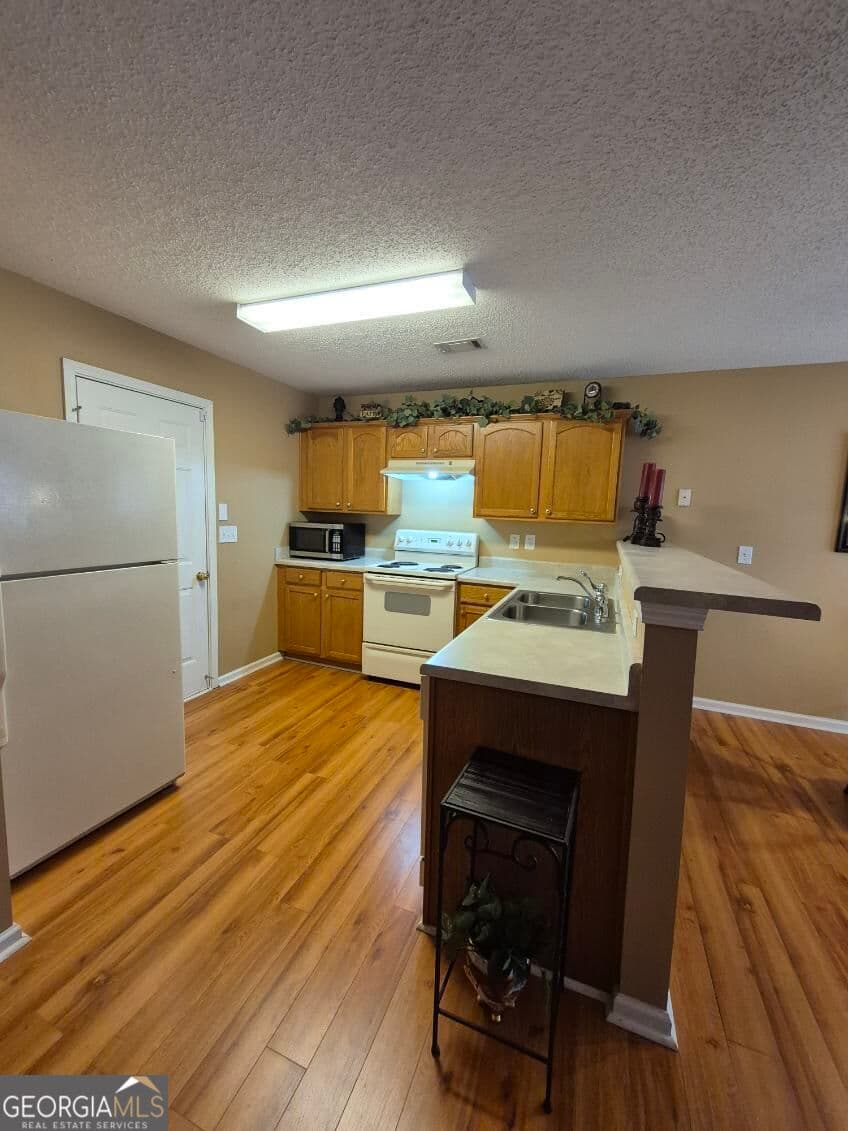 2 bedroom, 2.5 bathroom, 1,347 sq ft townhouse for sale at 7251 April Court, Morrow, GA 30260 — photo 4