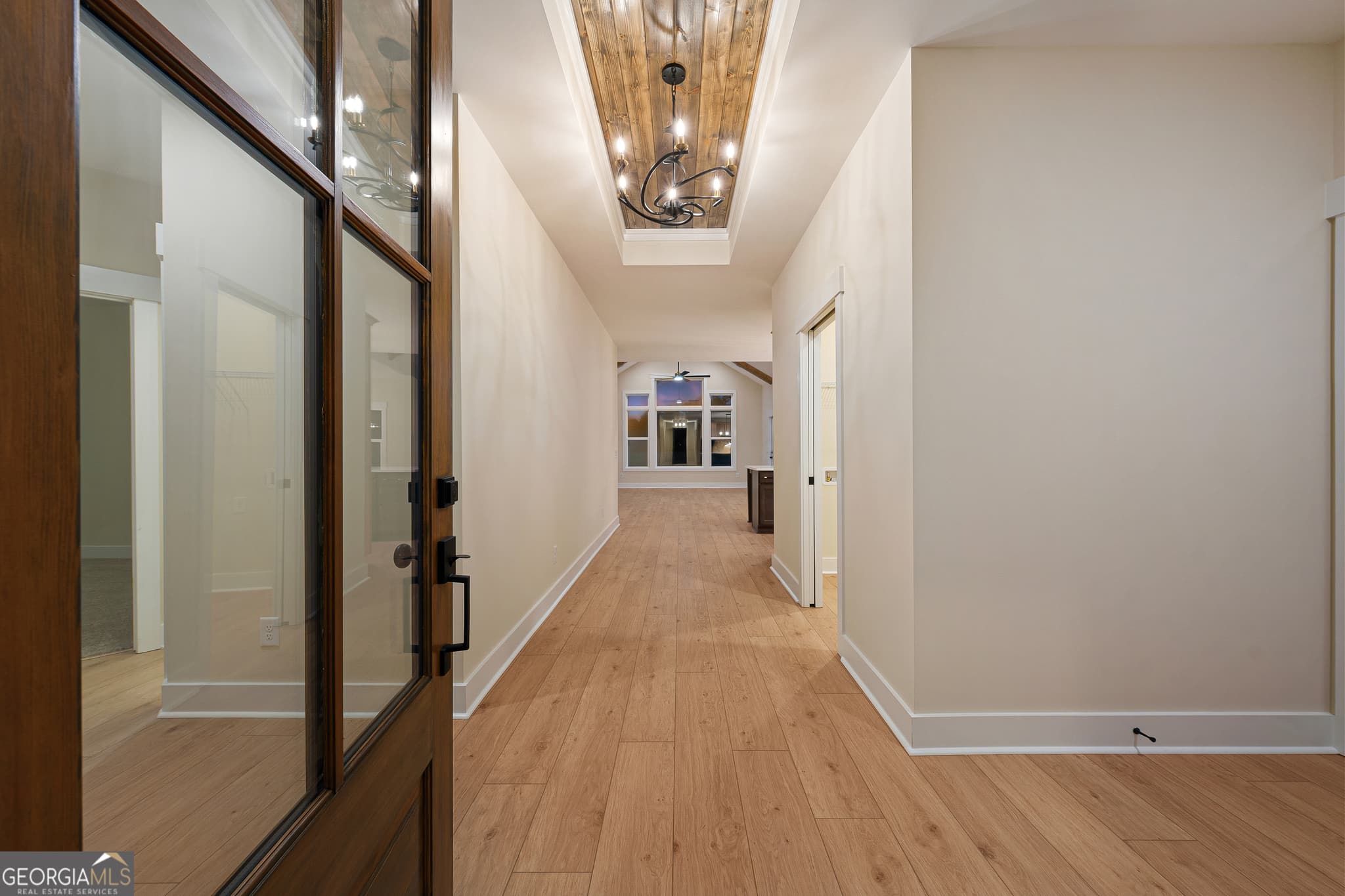 3 bedroom, 2 bathroom, 2,186 sq ft single family residence for sale at 28 South Pointe Drive, Hartwell, GA 30643 — photo 5