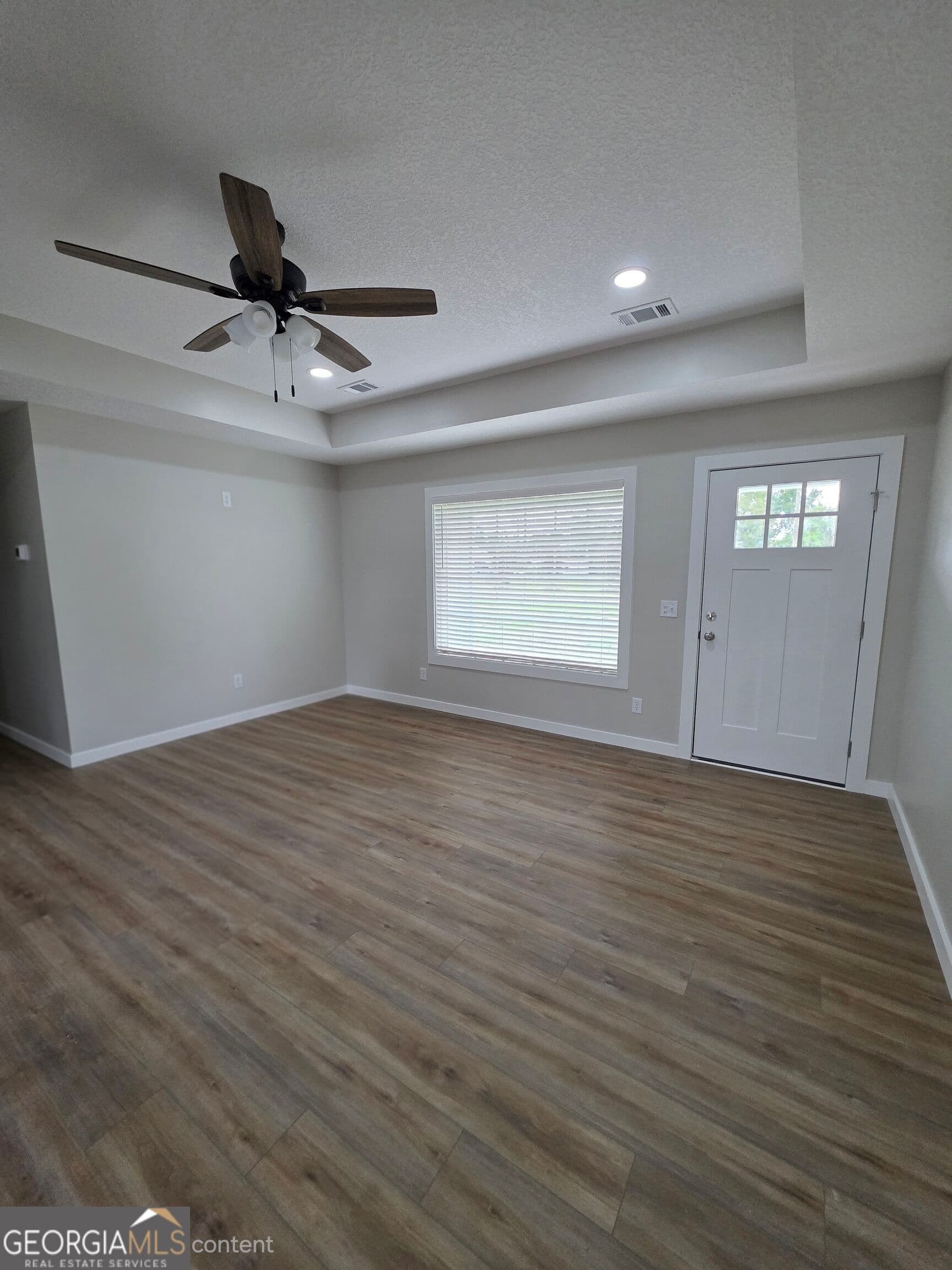 3 bedroom, 2 bathroom, 1,275 sq ft single family residence for sale at 42 Fourth Avenue, Hazlehurst, GA 31539 — photo 7