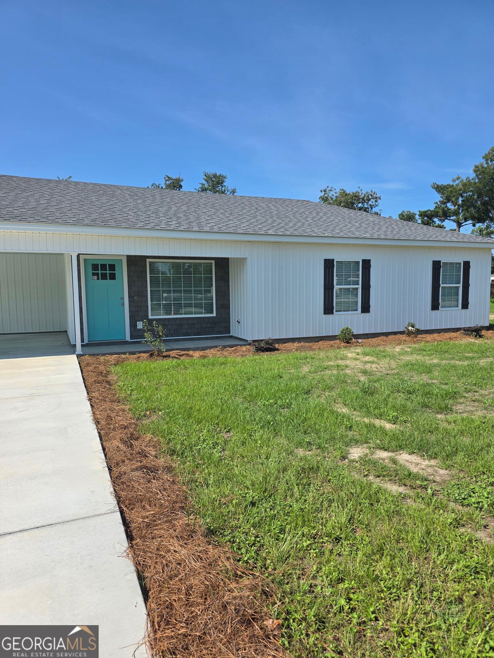 3 bedroom, 2 bathroom, 1,275 sq ft single family residence for sale at 42 Fourth Avenue, Hazlehurst, GA 31539 — photo 3