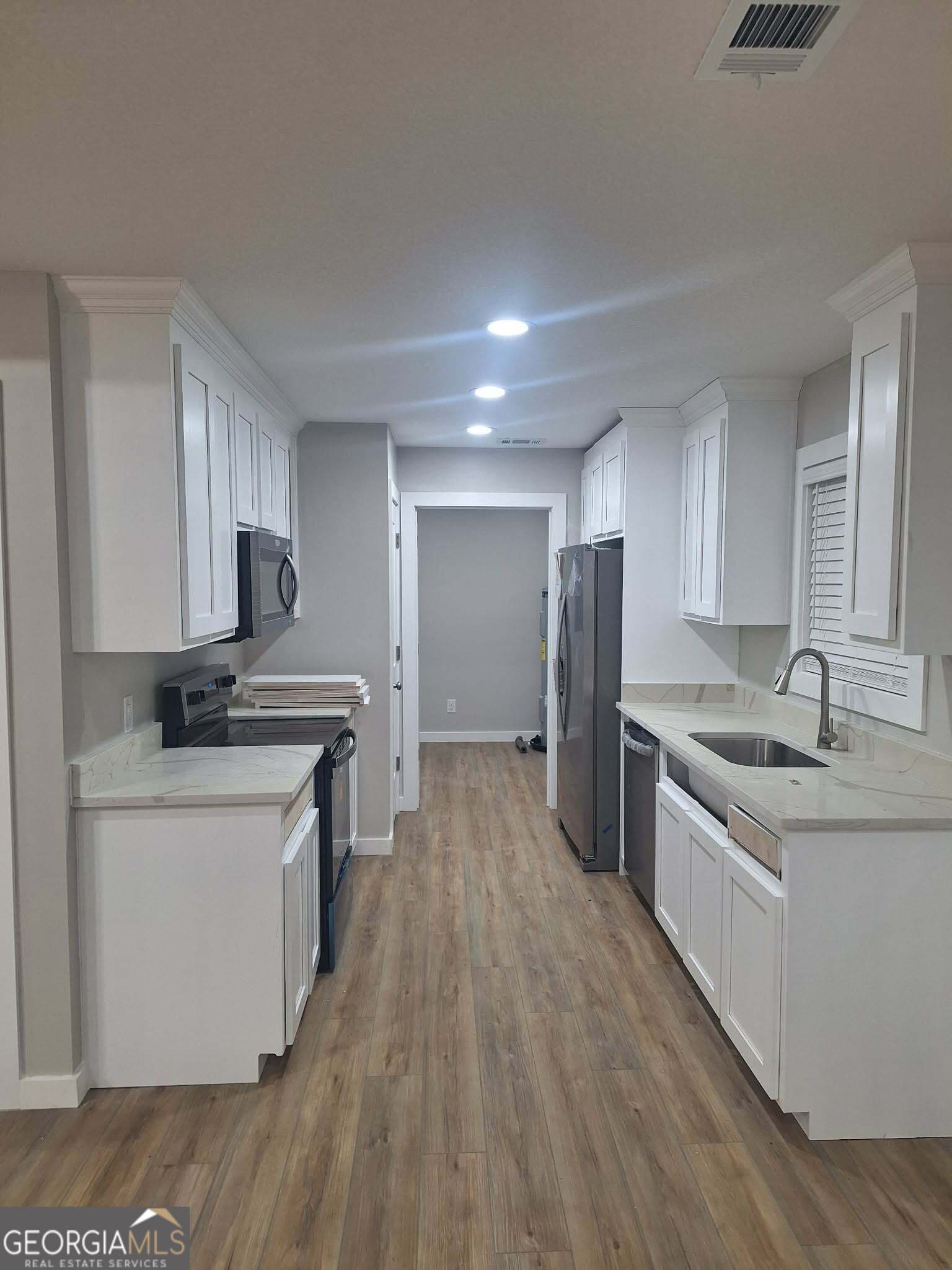3 bedroom, 2 bathroom, 1,275 sq ft single family residence for sale at 42 Fourth Avenue, Hazlehurst, GA 31539 — photo 10