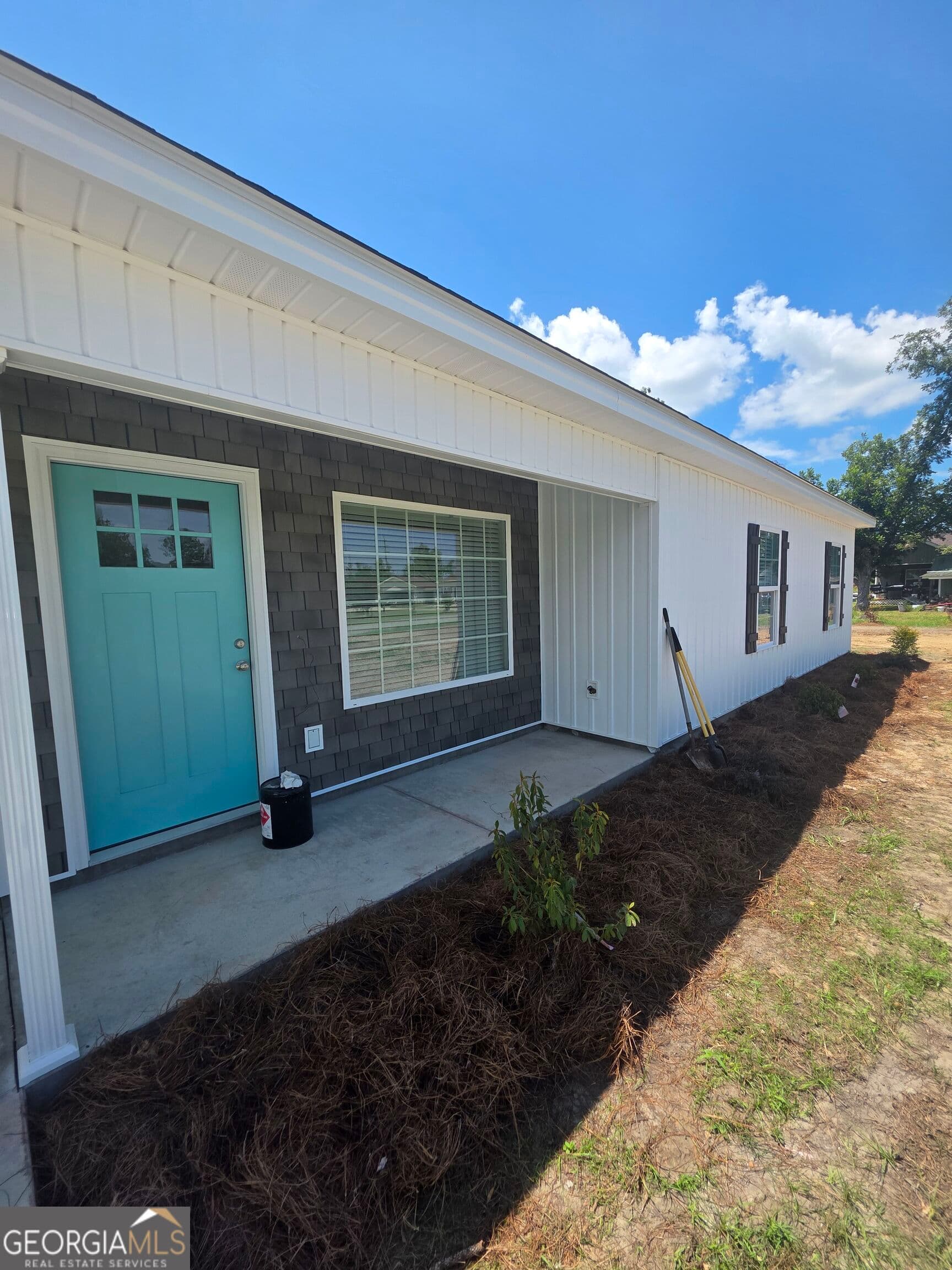 3 bedroom, 2 bathroom, 1,275 sq ft single family residence for sale at 42 Fourth Avenue, Hazlehurst, GA 31539 — photo 4