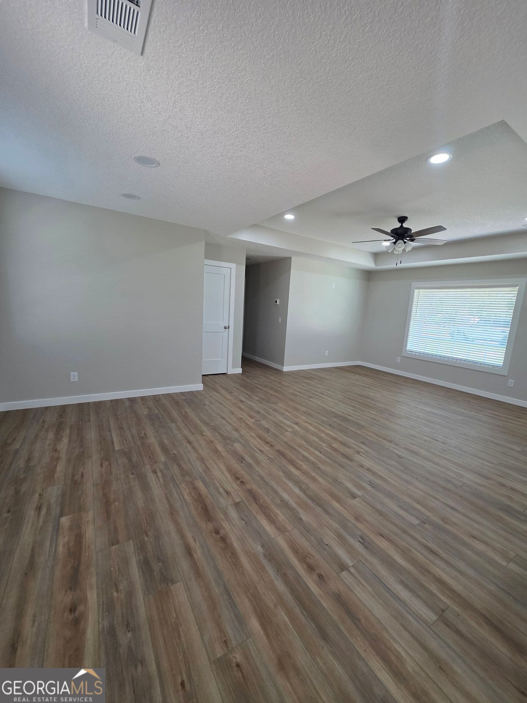 3 bedroom, 2 bathroom, 1,275 sq ft single family residence for sale at 42 Fourth Avenue, Hazlehurst, GA 31539 — photo 8