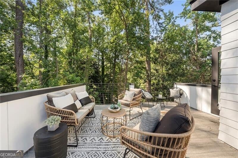 3 bedroom, 3.5 bathroom, 1,685 sq ft townhouse for sale at 1169 Penny Lane, Atlanta, GA 30329 — photo 1 of 24